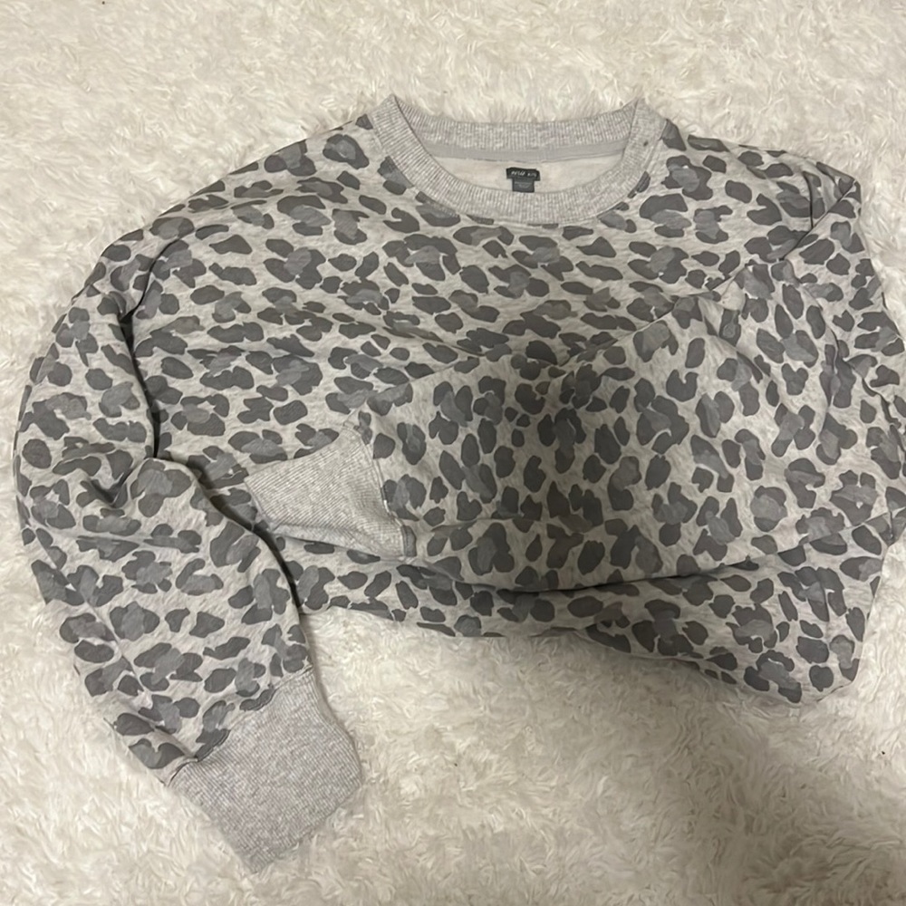 Aerie leopard crew neck